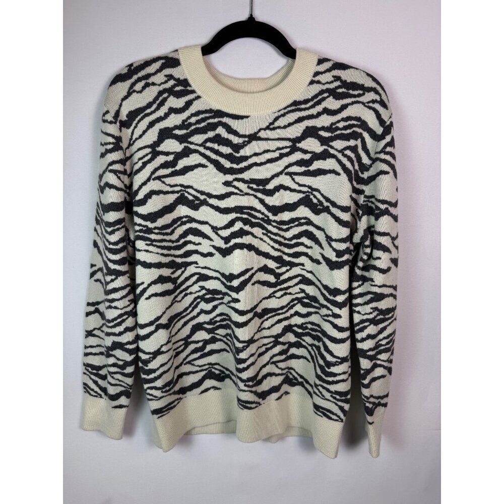 Daily Ritual Womens Crewneck Sweater Animal Printed size Medium‎ Outdoor Stretch